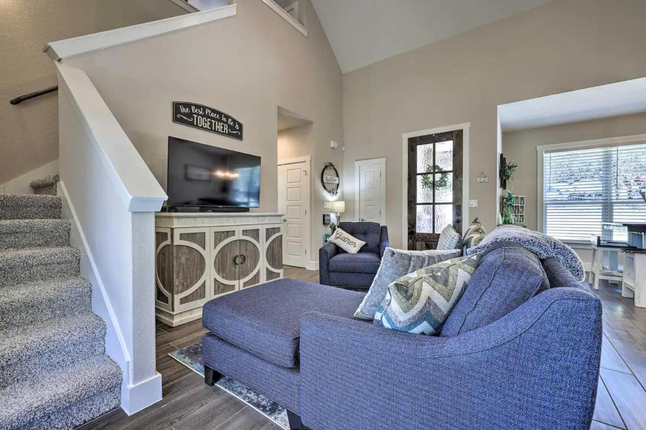 Convenient Cute Cottage Hot Tub Fire Pit Sleeps 6 Canyon Lake Exterior foto